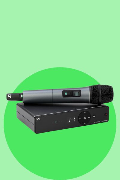 Sennheiser XSW 1-835 wireless vocal microphone and receiver