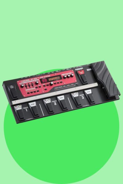 Boss RC-300 Loop Station multi-track looper pedal for live performers