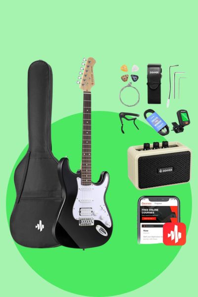 Donner DST-100 beginner electric guitar kit with small amp, bag and accessories